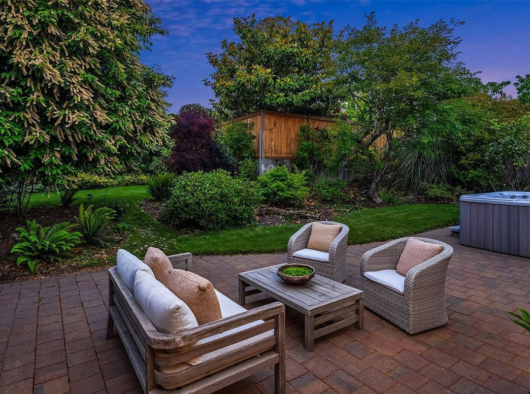 Beautiful Bellevue Residence