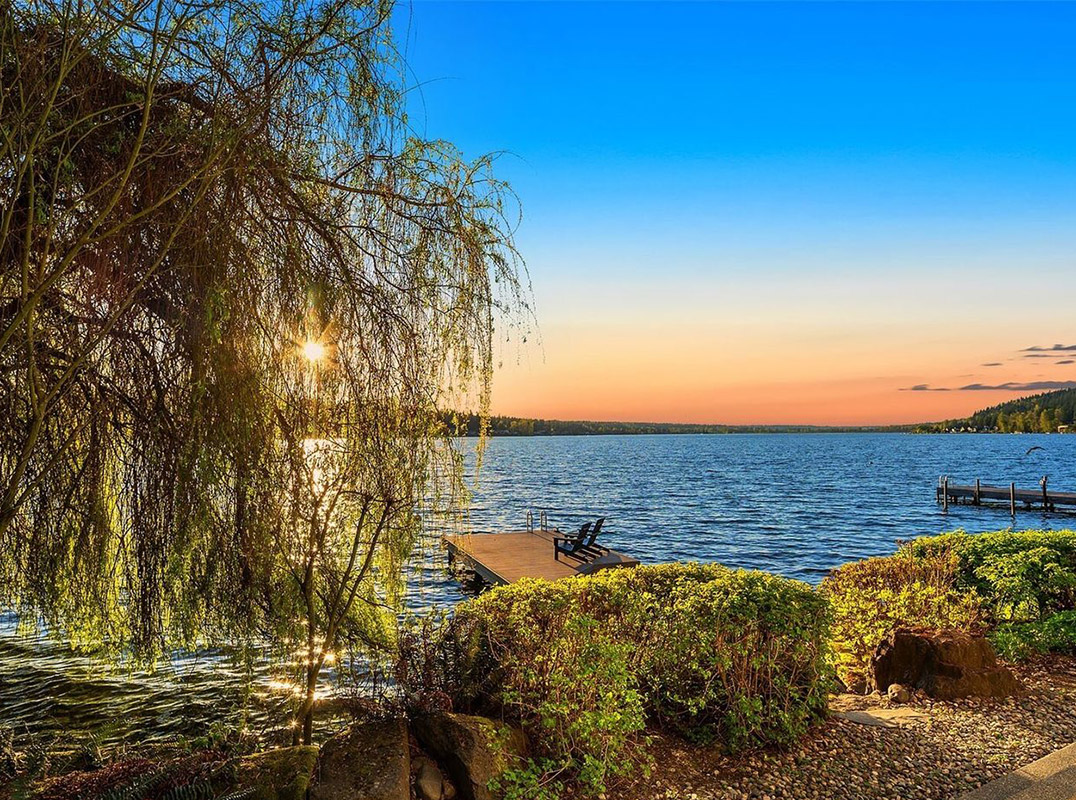 Premier Waterfront Lifestyle on Lake Sammamish