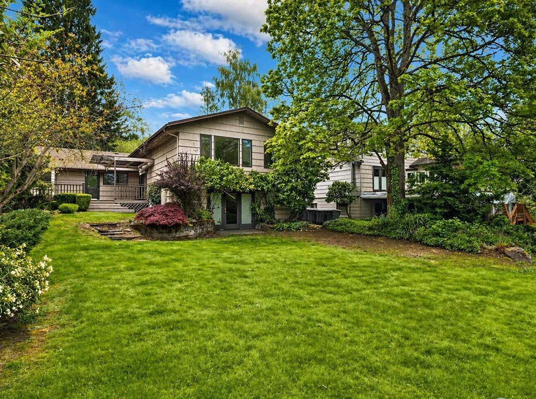 Exceptional Medina Homesite