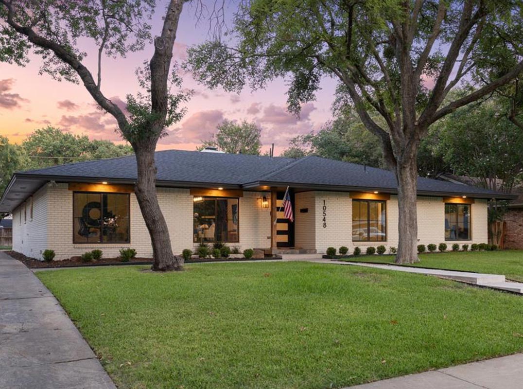 Striking Modern Ranch In Sparkman Club 