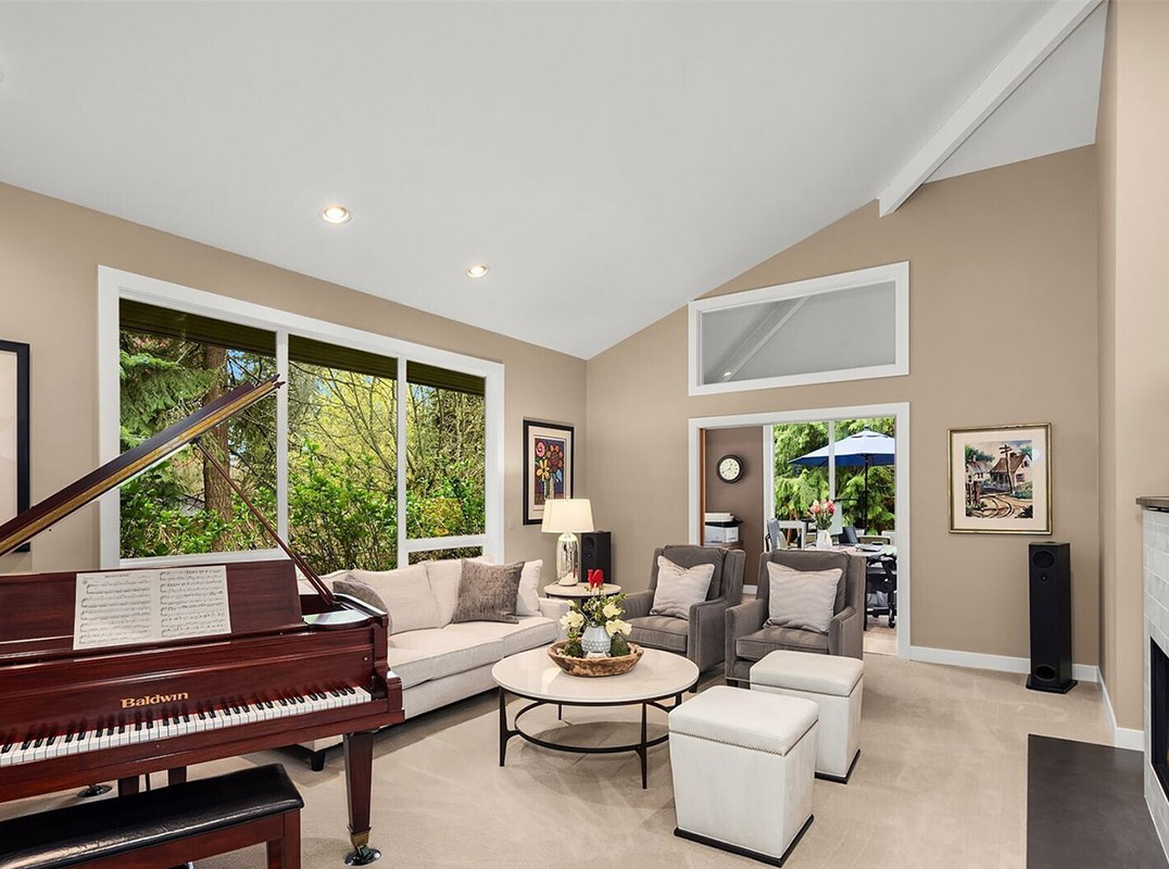 Private Winchester Estates Residence