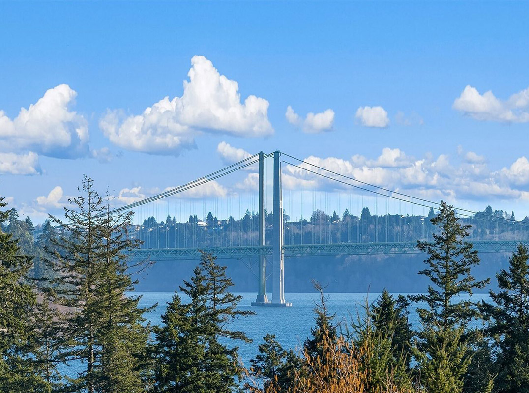 Rare Waterfront Opportunity