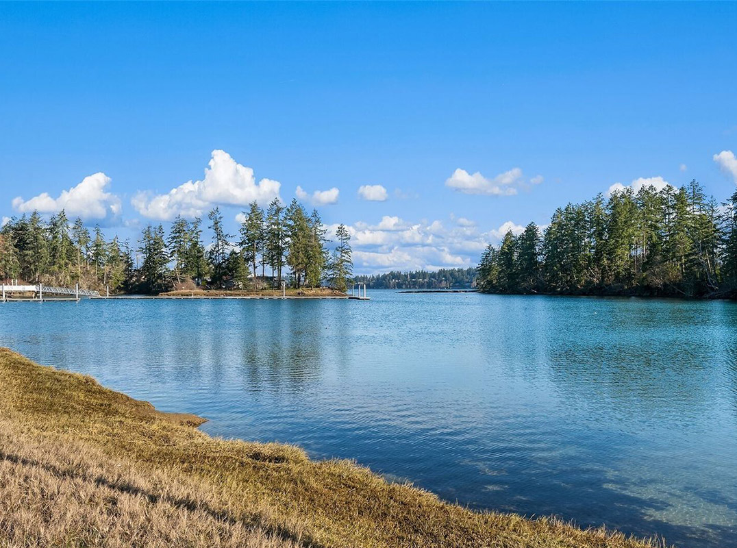 Rare Waterfront Opportunity