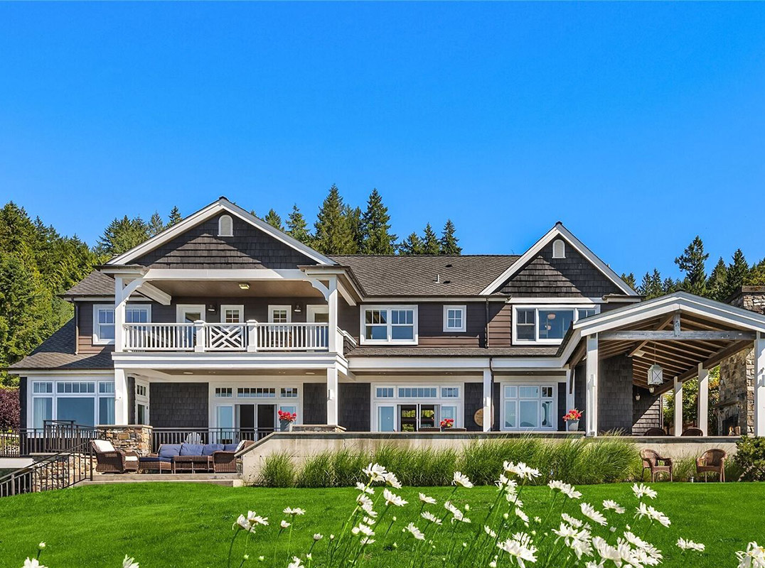 Waterfront Living at it's Finest