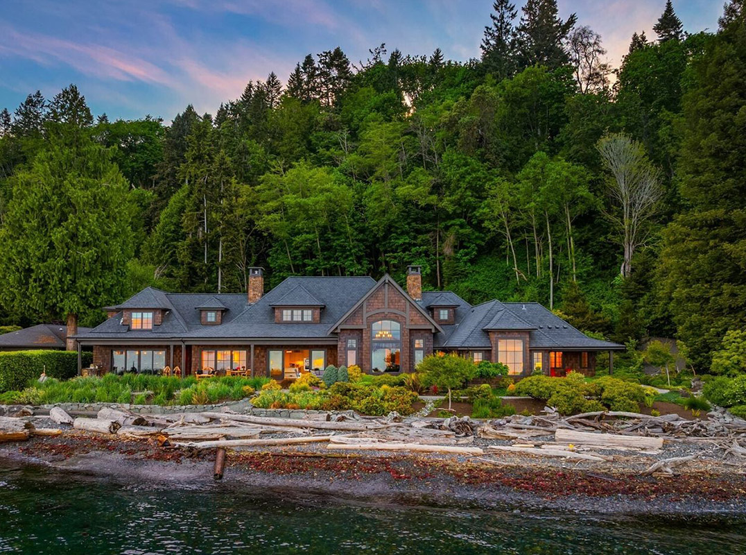 Extraordinary Custom Waterfront Estate