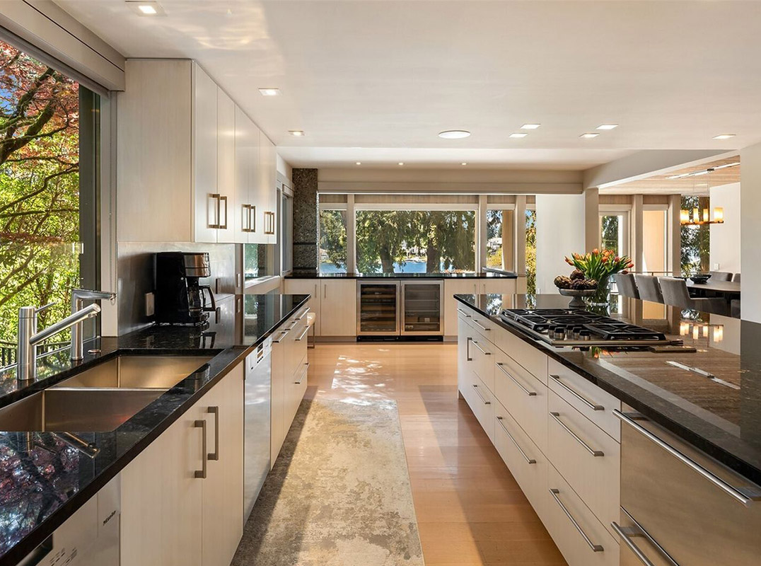 Gated, West-Facing Hunts Point Residence