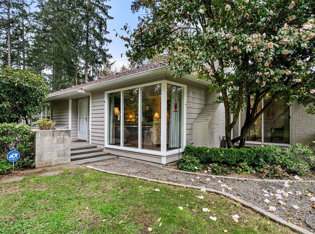 Incredible Lakewood Home