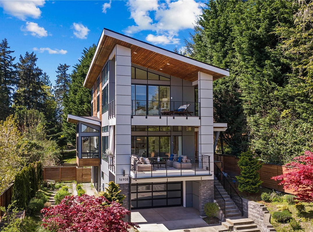 Beautiful Northwest Contemporary