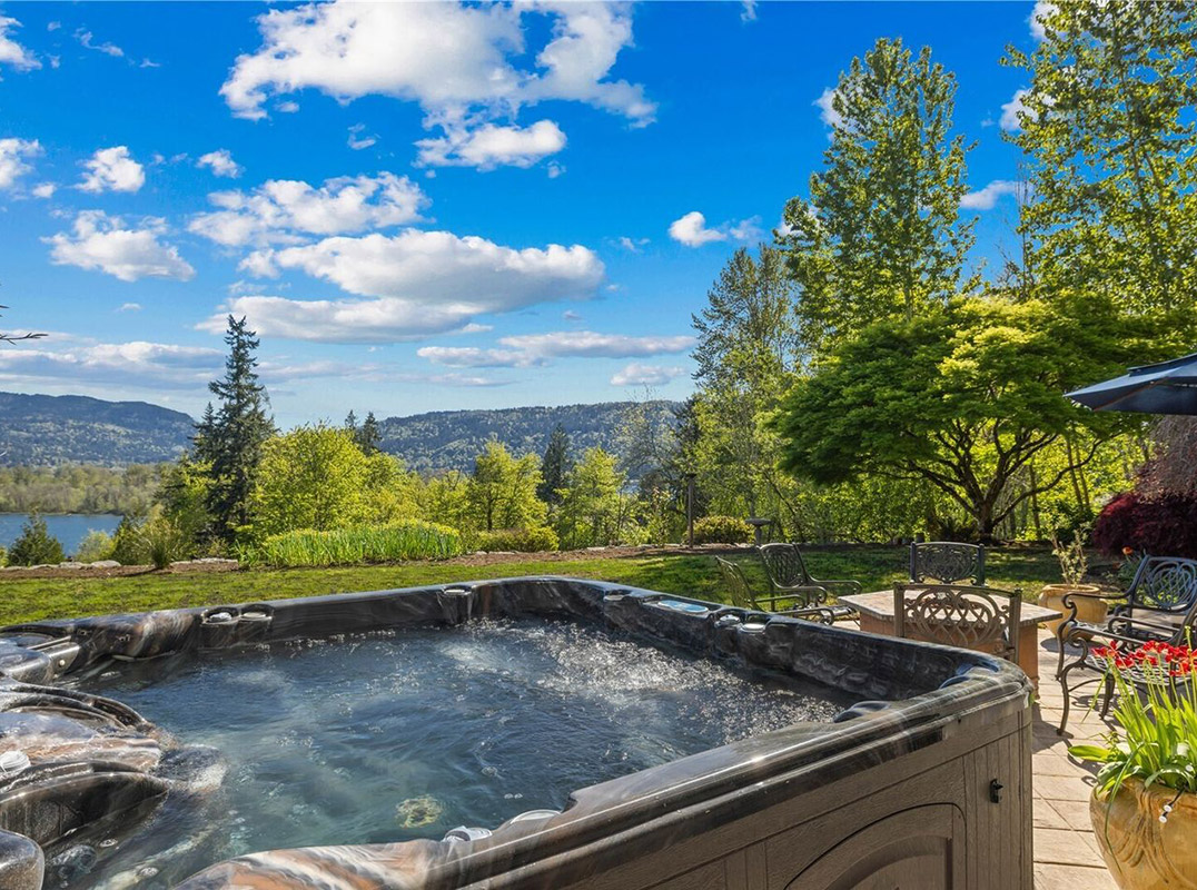 Beautiful Sammamish Residence