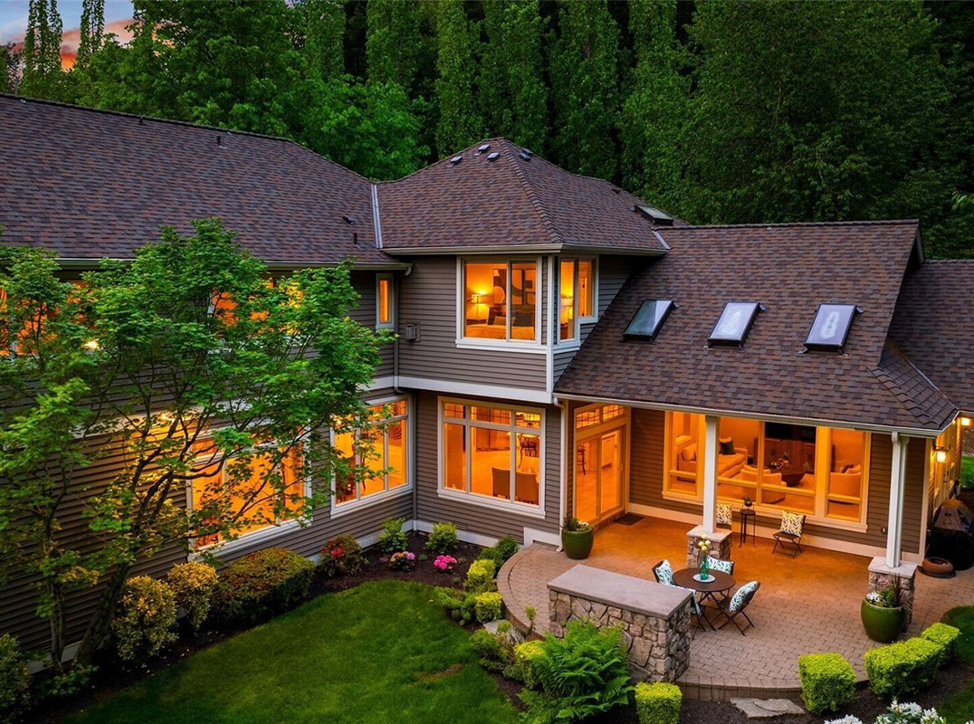 Lochwood Lozier Craftsman Estate