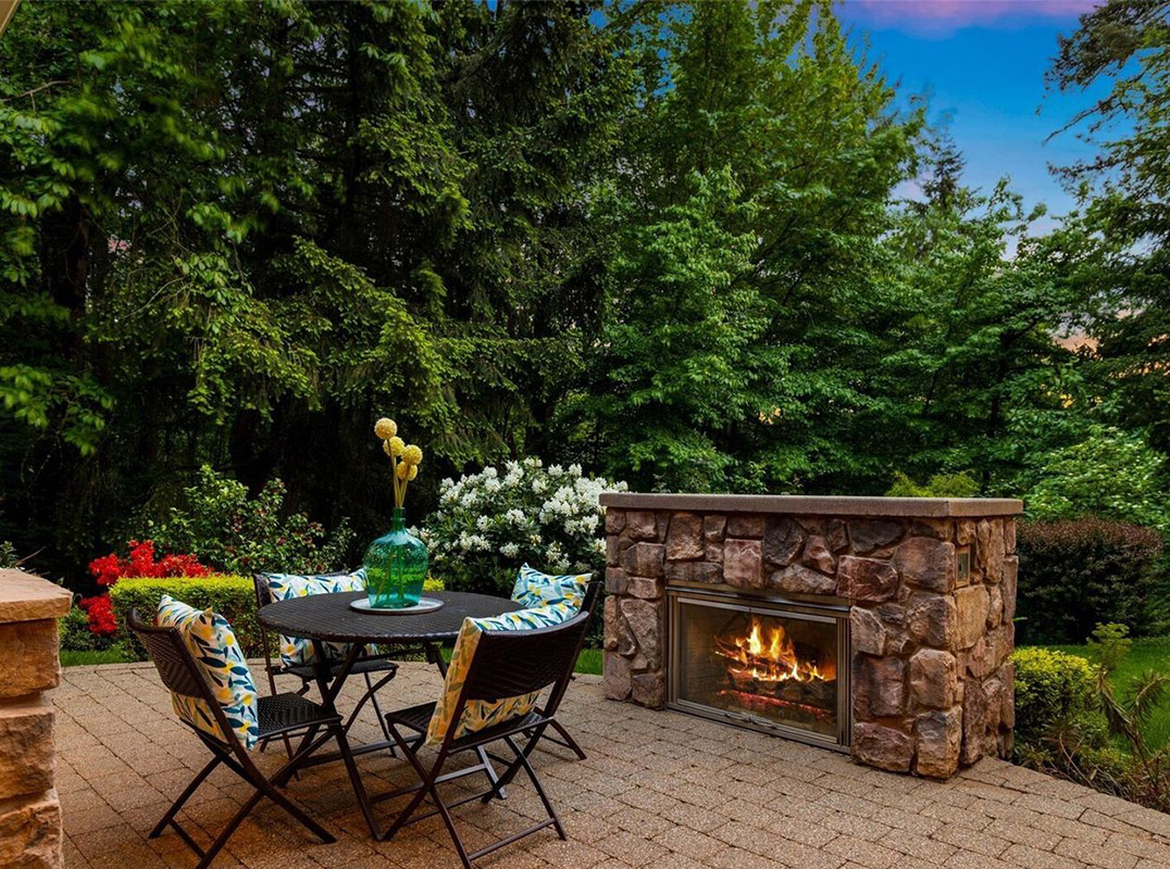 Lochwood Lozier Craftsman Estate