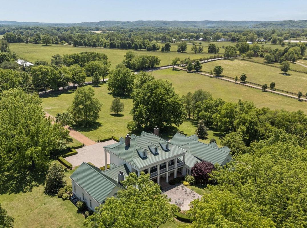 A Rare Blend Of Privacy, Prestige, And Timeless Estate Living