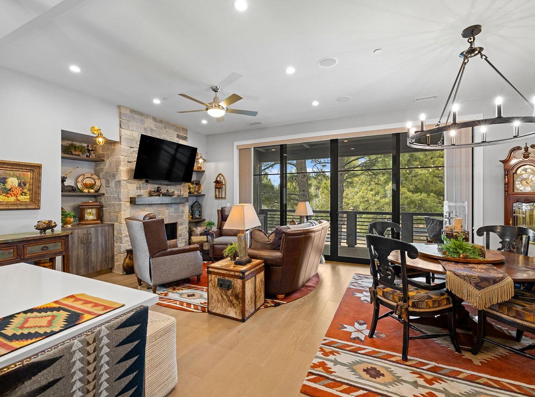 Tree Line Upper Level End Residence