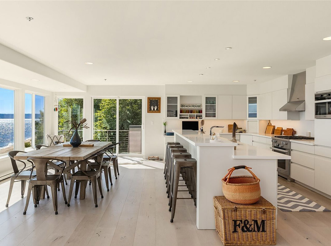 Striking Contemporary Waterfront Home