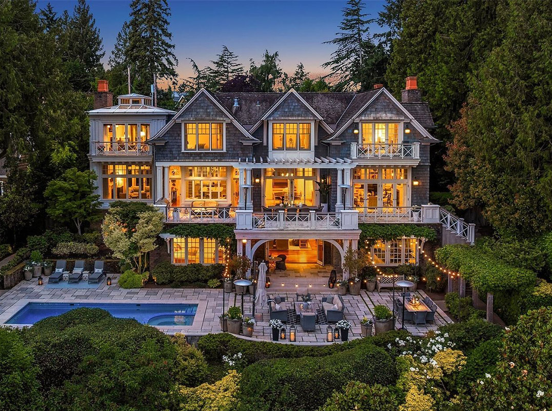 Meticulously Crafted Medina Residence