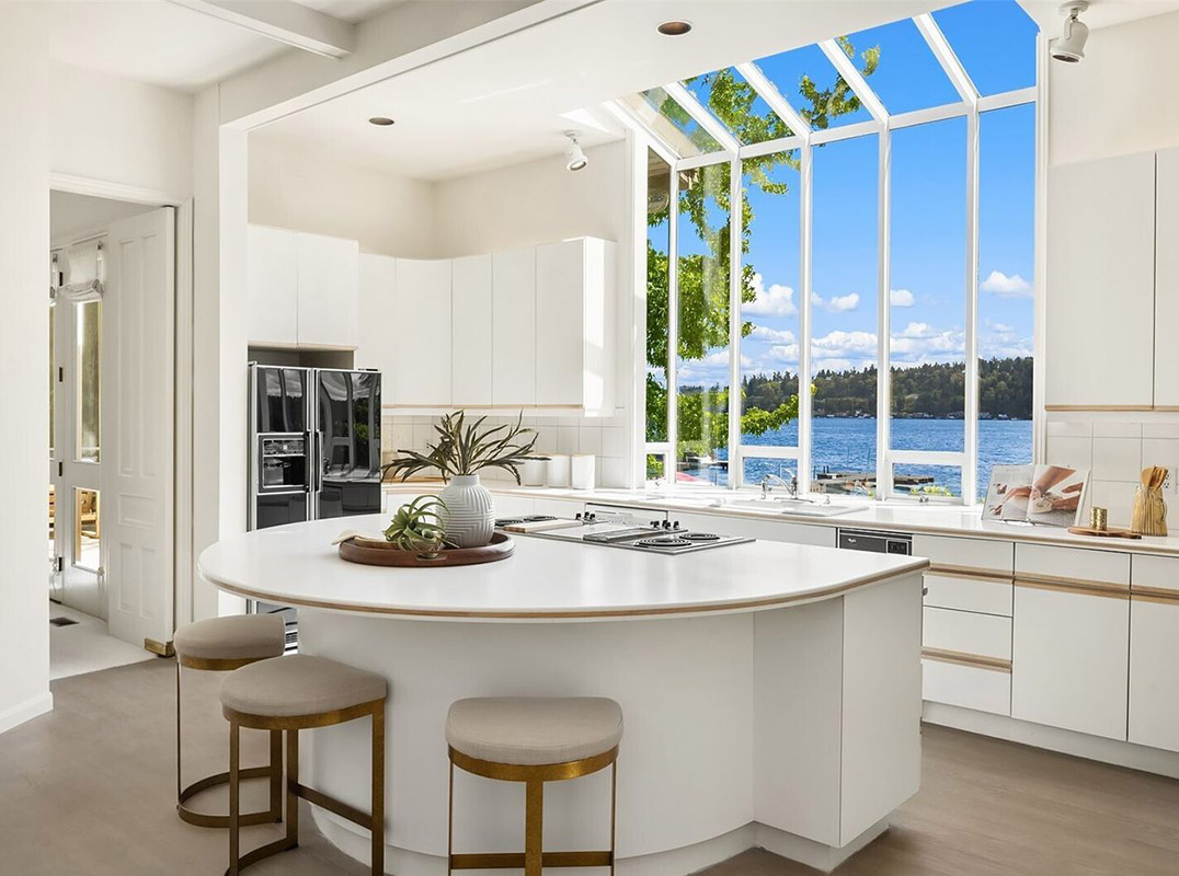Rare Waterfront Retreat