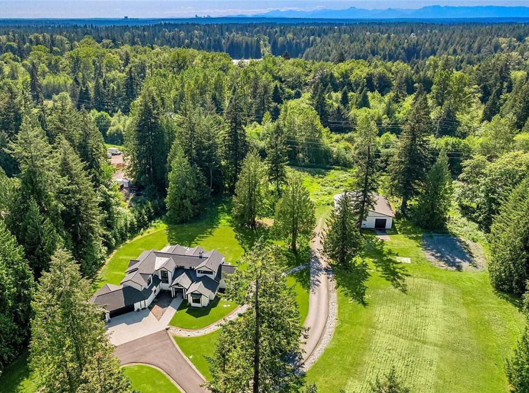 Modern Farmhouse Estate