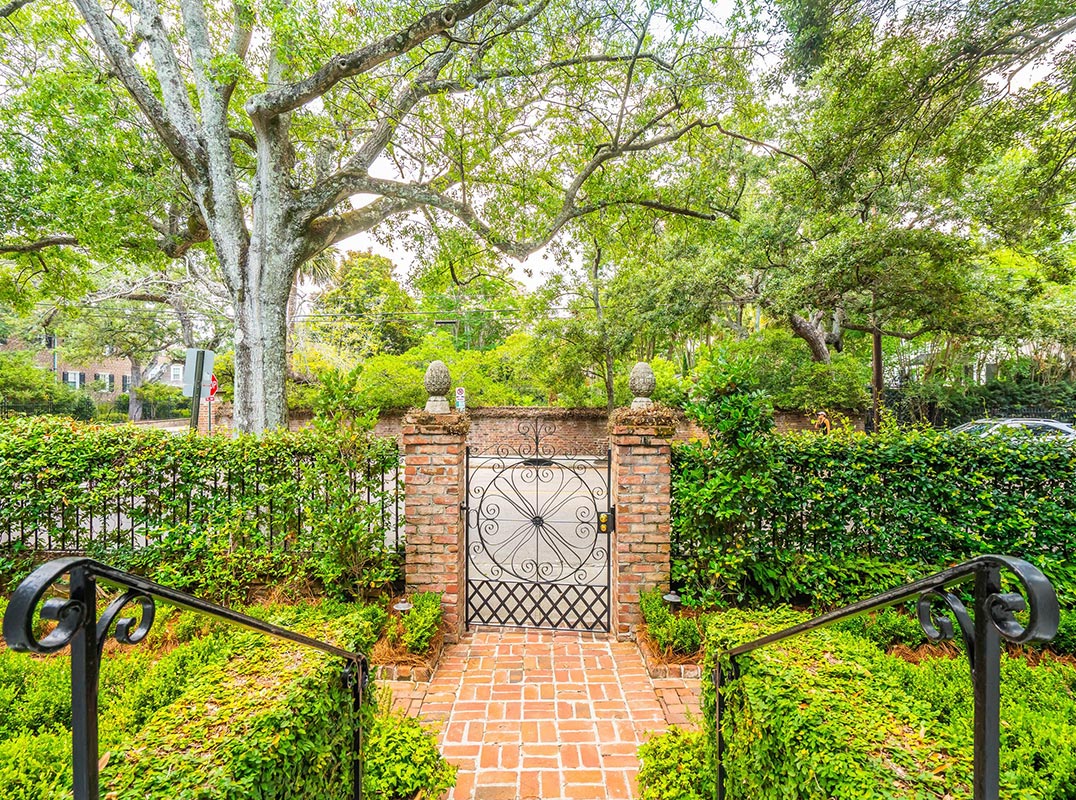 South of Broad | Circa 1940 | Lush Sheila Wertimer Garden