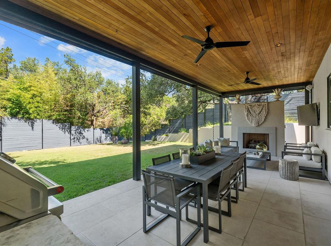 Modern Residence With Open Living Spaces
