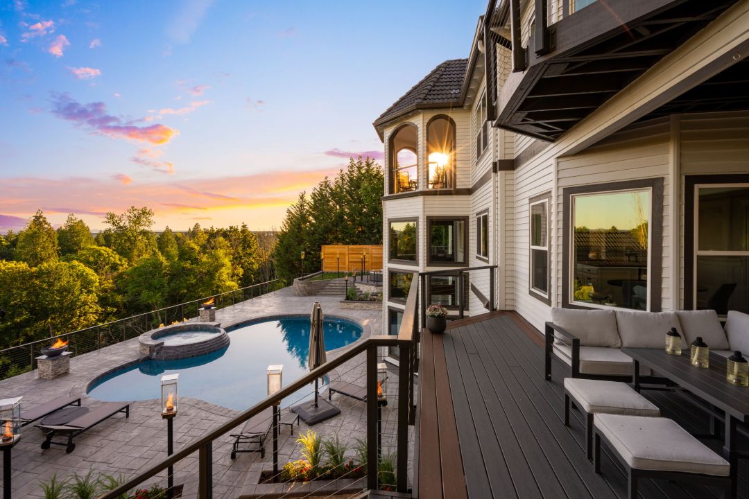 The Rivercrest Estate