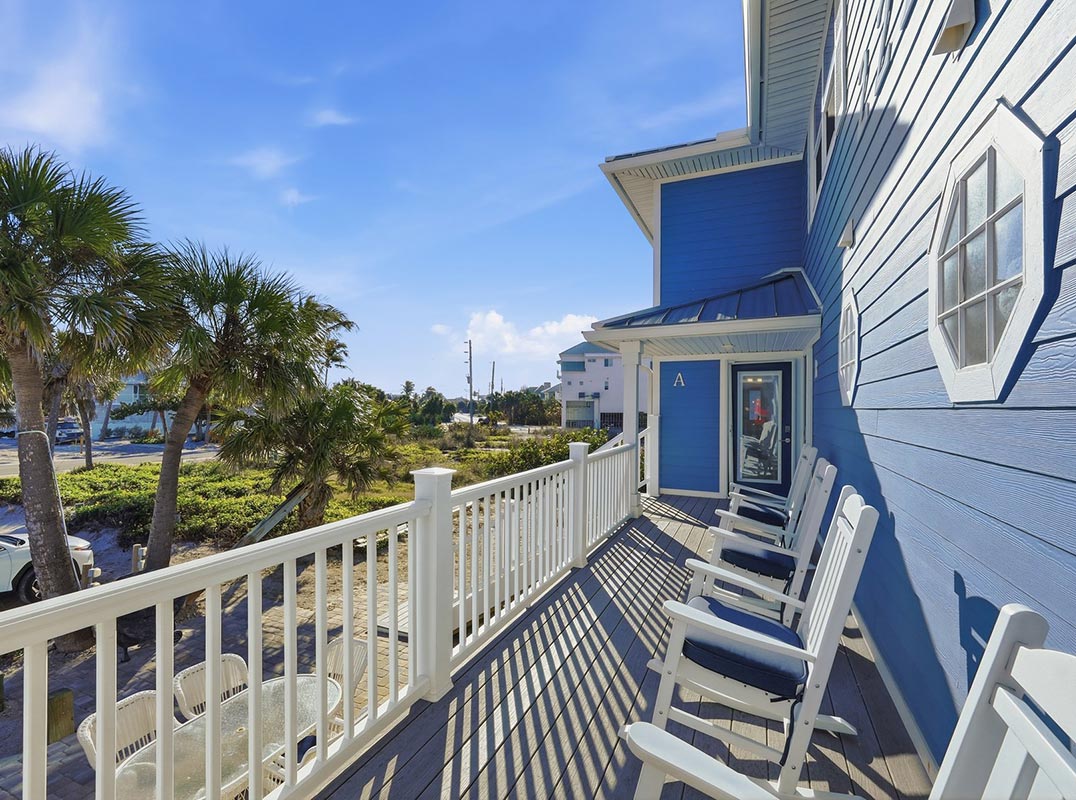 DIRECT BEACHFRONT TOWNHOME on