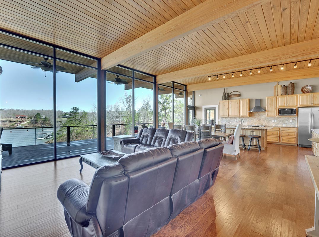 Lewis Smith Lake ~ Alabama — Extraordinary Custom-Built Waterfront Estate