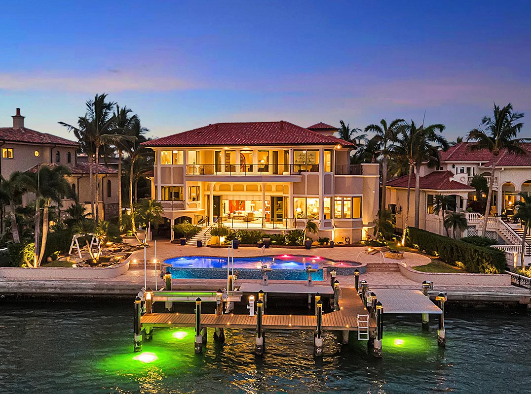 Luxury Waterfront Living on Sarasota Bay