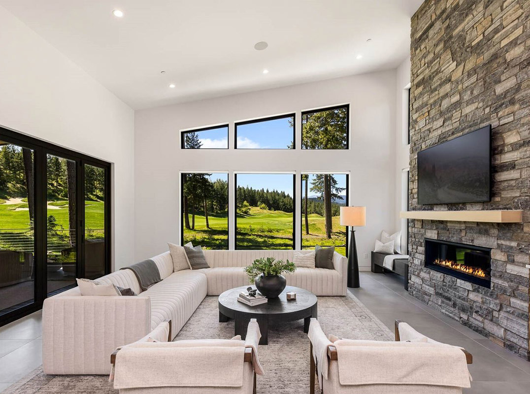 Modern Mountain Retreat