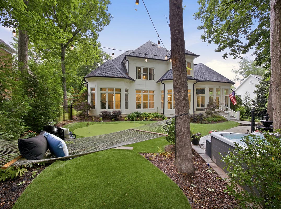 Beautifully Updated Luxury Residence Peninsula Country Club