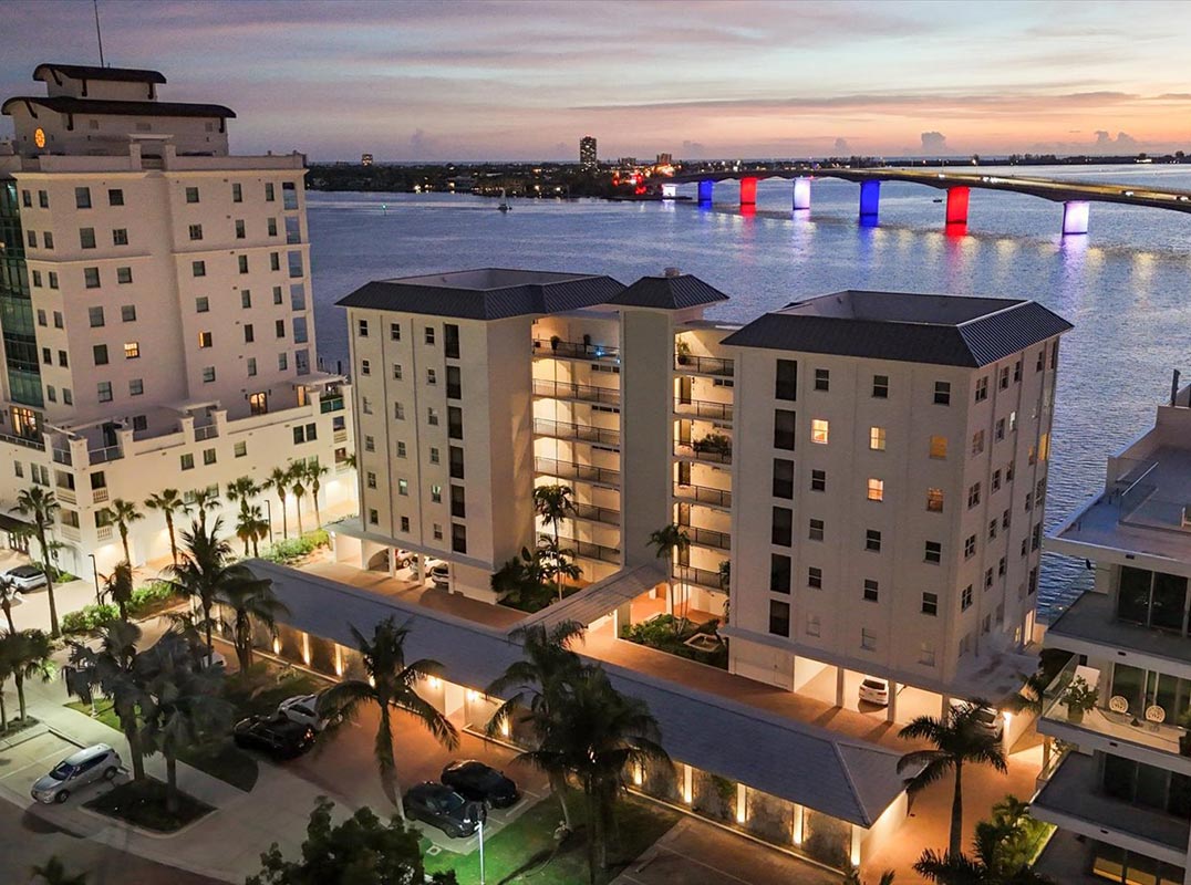 Waterfront Condominium residence at Harbor House West