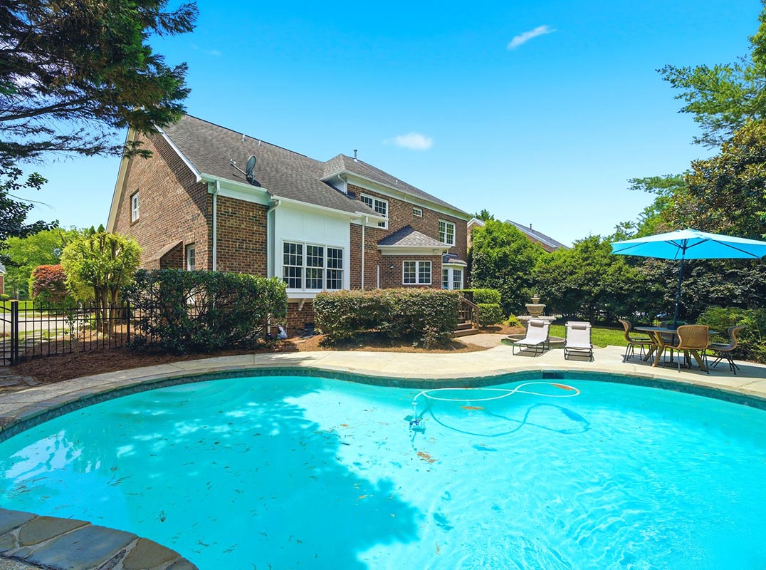 Private Backyard Oasis in Country Club Estates