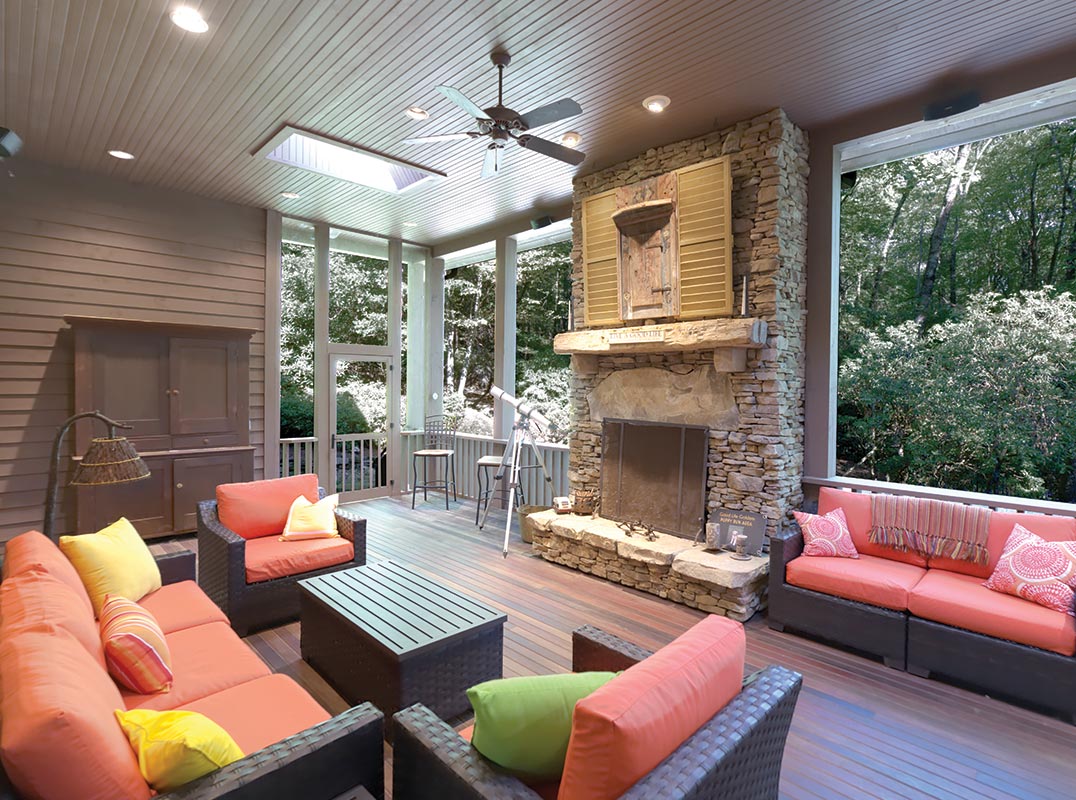 Stunning Home and Beautiful Landscaping in Lake Toxaway