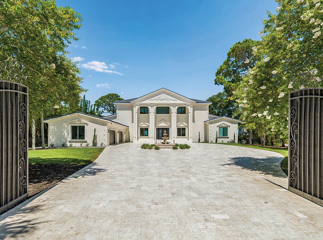 EXTRAORDINARY WATERFRONT ESTATE