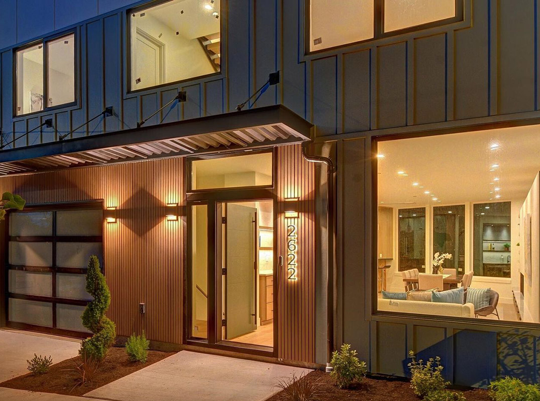 Modern Luxurious Residence