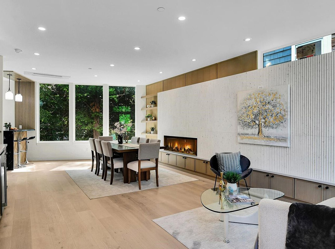 Modern Luxurious Residence