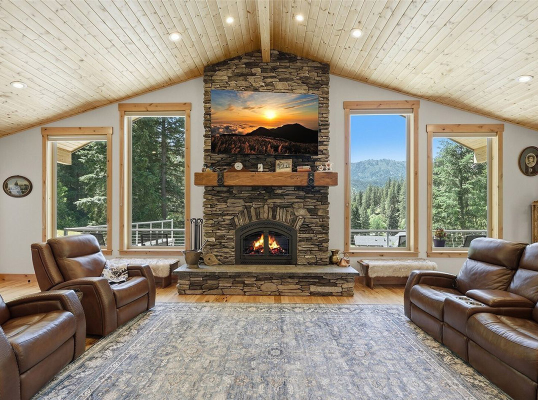 Custom Leavenworth Estate