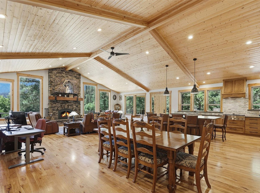 Custom Leavenworth Estate