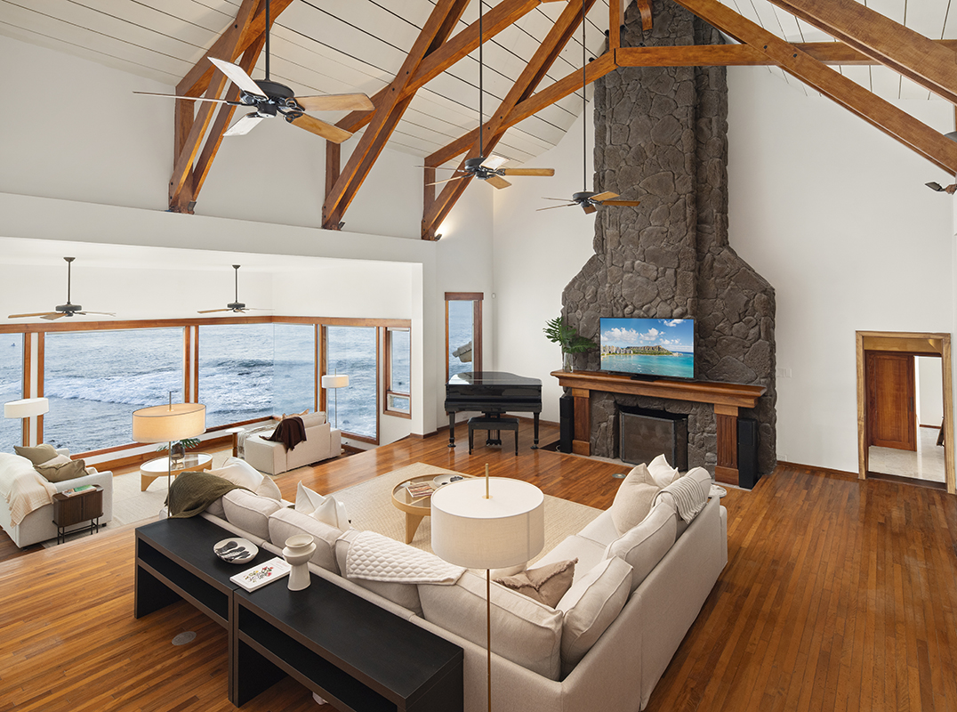 4157 Black Point Road