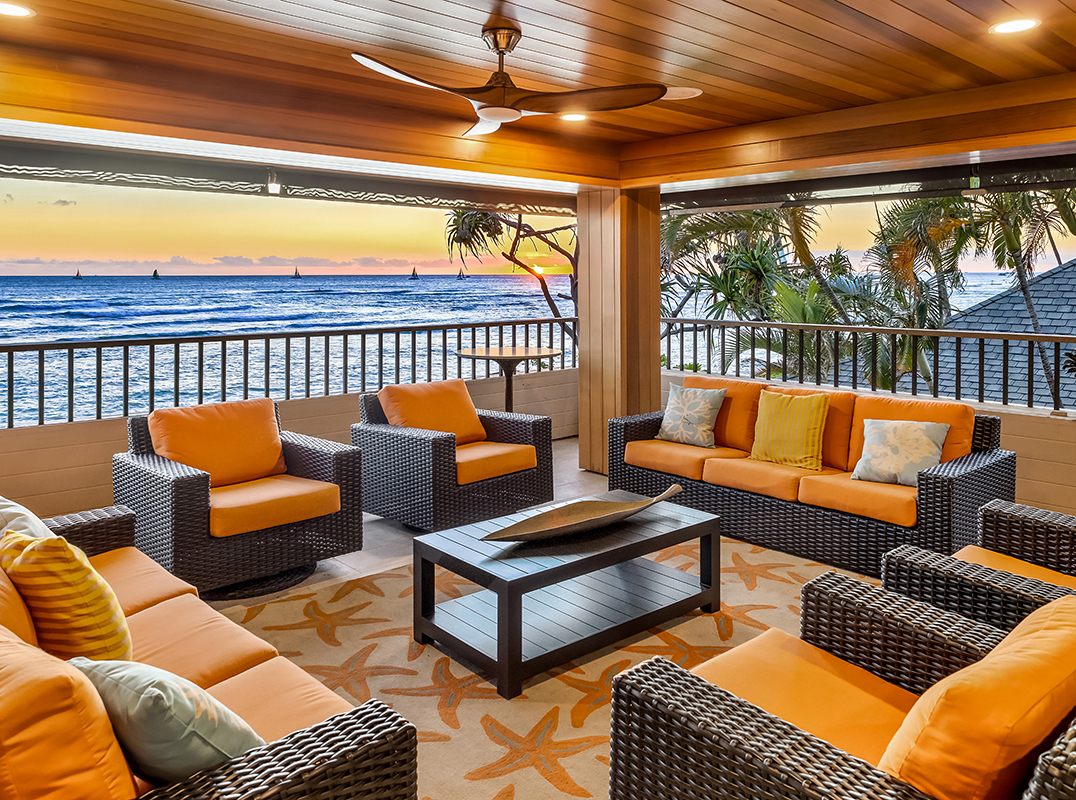 3165 Diamond Head Road #4