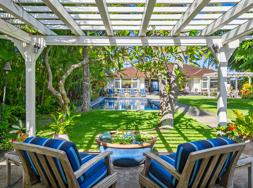 1586 Mokulua Dr