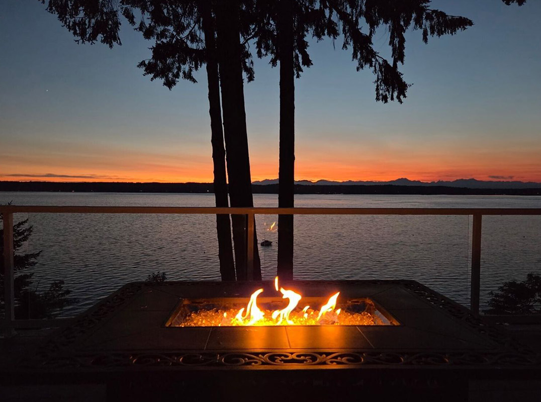 Extraordinary Waterfront Lifestyle
