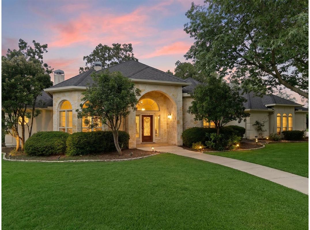    Private Boerne Estate with Acreage