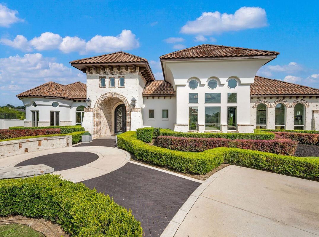 Timeless Huntington at Shavano Park Residence