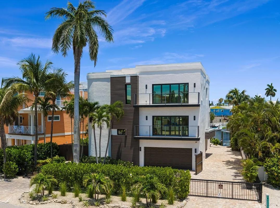 Holmes Beach Waterfront Residence with Deep-Water Access