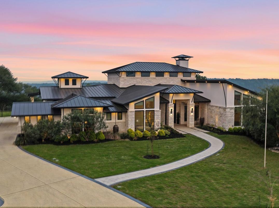 Parade Of Homes Award-Winning Design Meets Timeless Hill Country Luxury