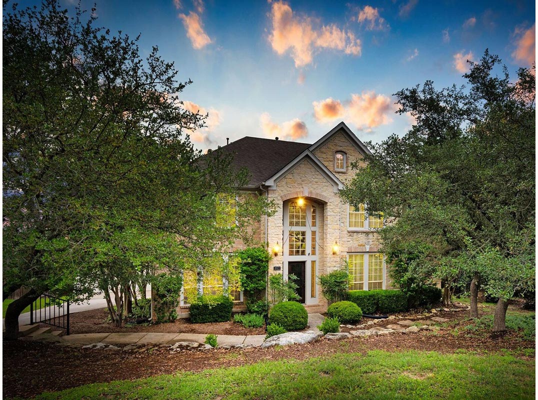 Beautifully Appointed Limestone Ranch Residence