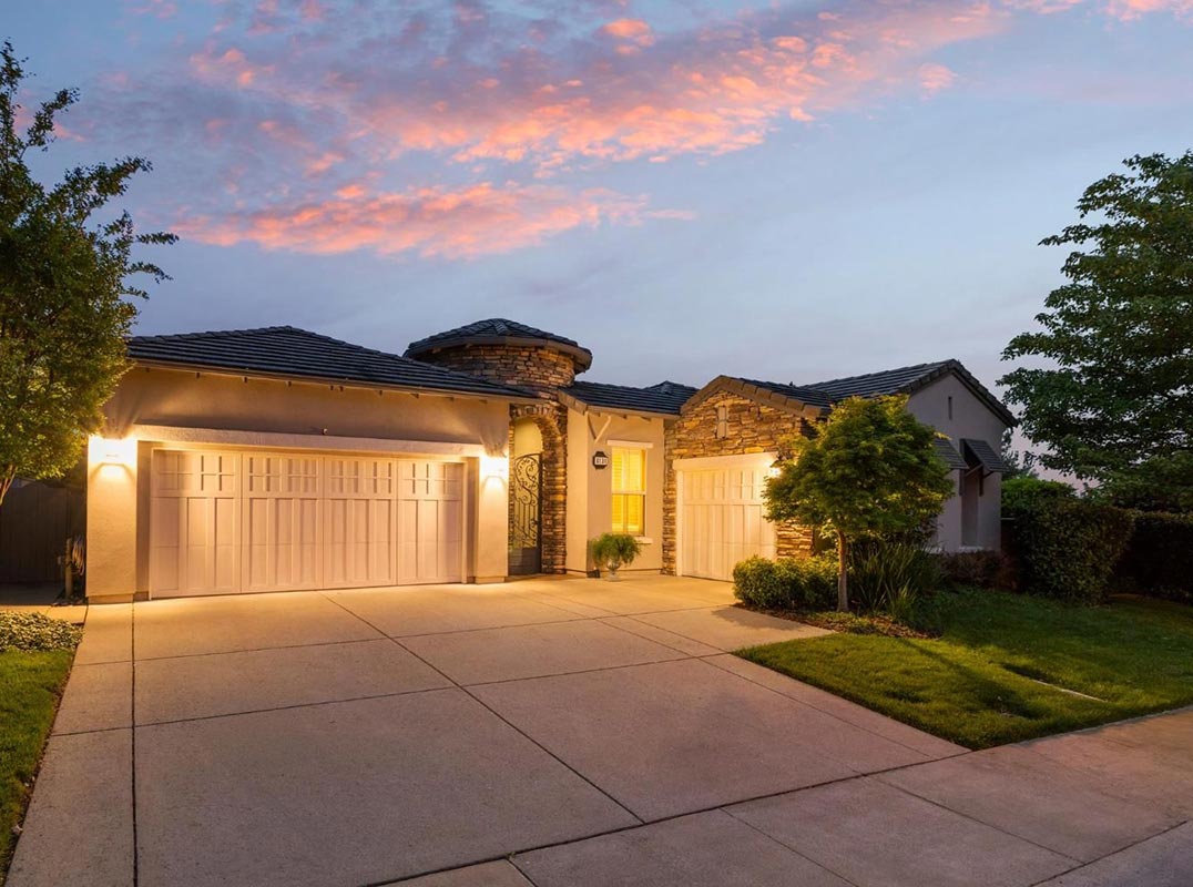 Single-Story Living with a Pool!
