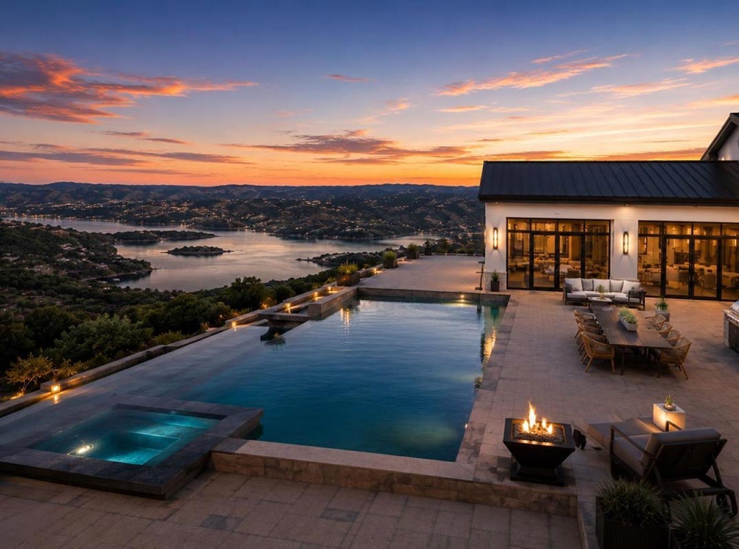 One of the Last True Waterfront Opportunities!