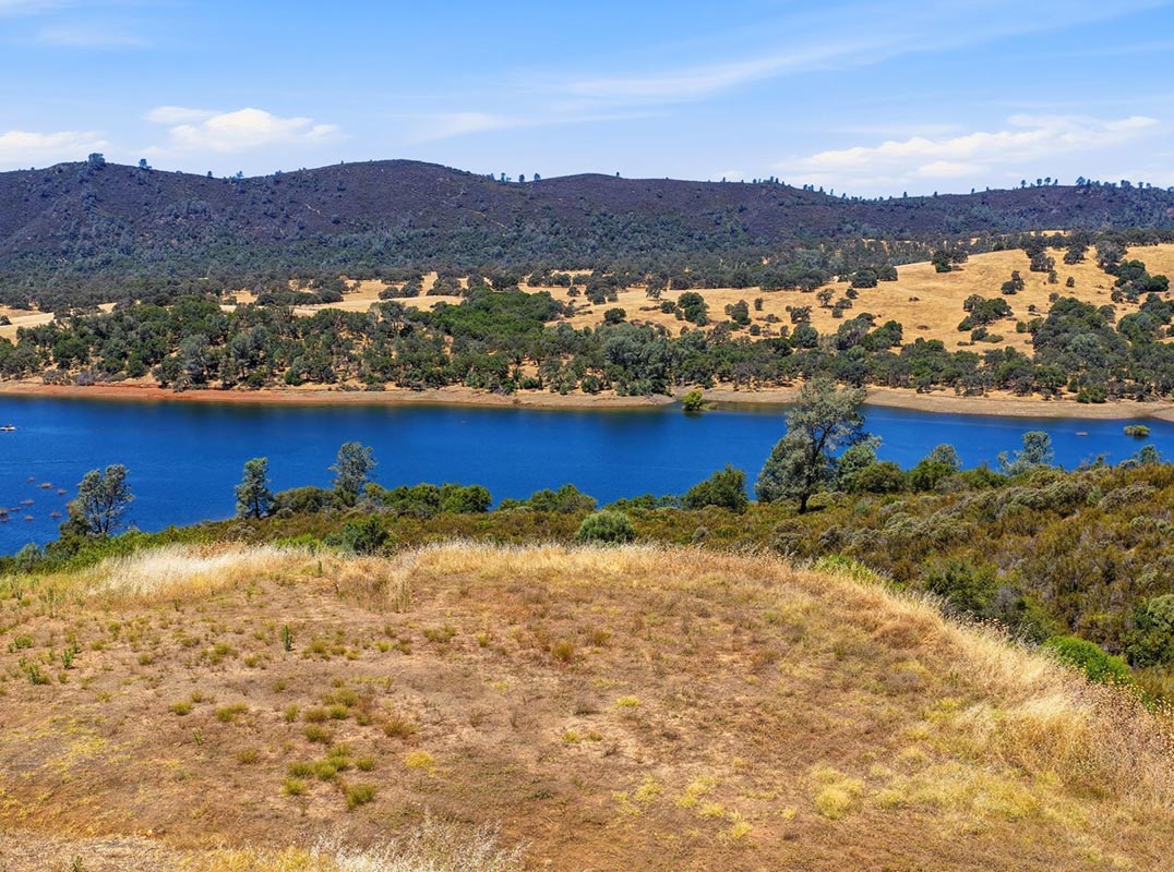 One of the Last True Waterfront Opportunities!
