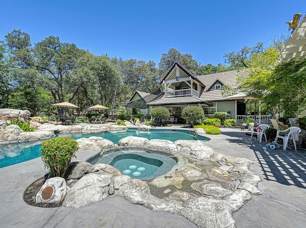 Secluded Luxury Estate on Miners Ravine